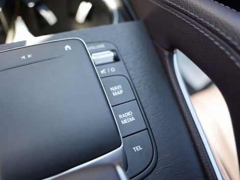 Used 2022 Mercedes-Benz GLE 350 image 24