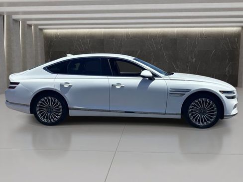 Used 2023 Genesis Electrified G80 AWD/4WD image 7