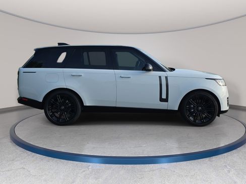 Certified 2023 Land Rover Range Rover SE AWD/4WD image 4