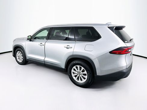 Used 2025 Toyota Grand Highlander FWD image 5