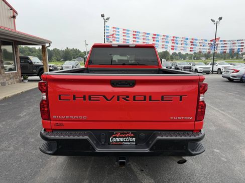 Used 2024 Chevrolet Silverado 2500 Custom w/ Custom Value Package AWD/4WD image 5