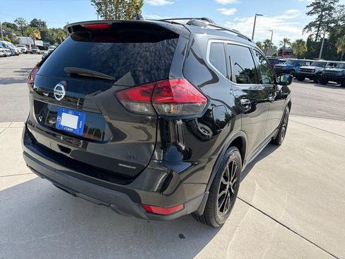 Used 2018 Nissan Rogue SV FWD image 10