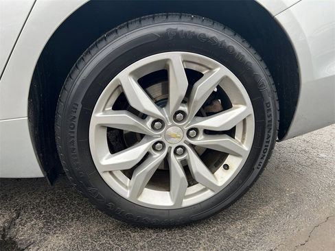 Used 2016 Chevrolet Impala LT w/ Convenience Package image 35