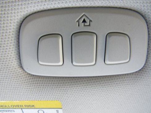 Used 2025 Ford Expedition Active AWD/4WD image 27