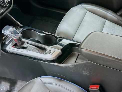 Used 2025 Buick Envista Sport Touring w/ Convenience II Package image 14