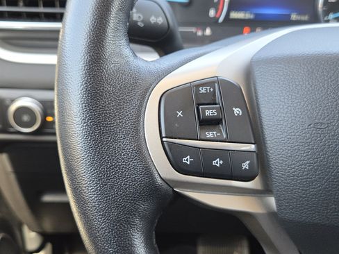 Used 2022 Ford Explorer XLT w/ Equipment Group 202A image 25