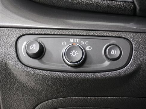 Used 2019 Buick Encore Essence image 20