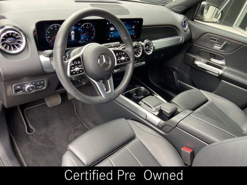 Used 2022 Mercedes-Benz GLB 250 4MATIC image 21