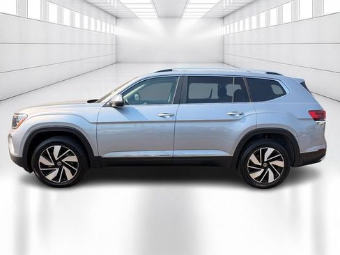 Used 2024 Volkswagen Atlas SEL AWD/4WD image 8