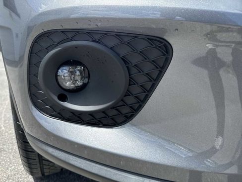 Used 2022 Mercedes-Benz GLB 250 image 12