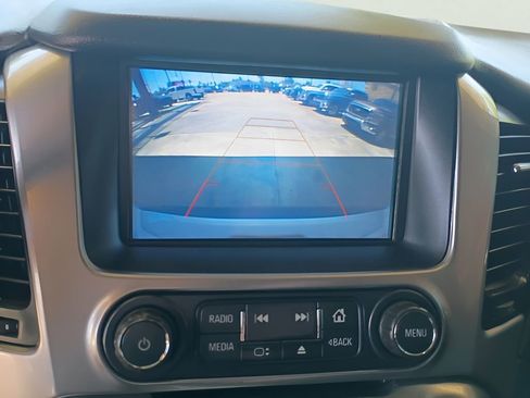 Used 2018 Chevrolet Tahoe 2WD w/ Remote Keyless Entry Package image 35