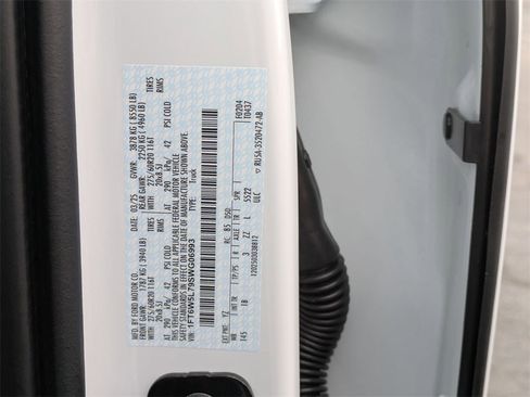 New 2025 Ford F150 Lightning Lariat image 25