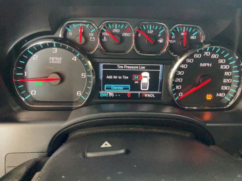 Used 2017 Chevrolet Silverado 1500 LT w/ All Star Edition AWD/4WD image 10