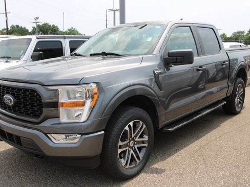 Used 2021 Ford F150 XL w/ STX Appearance Package AWD/4WD image 4