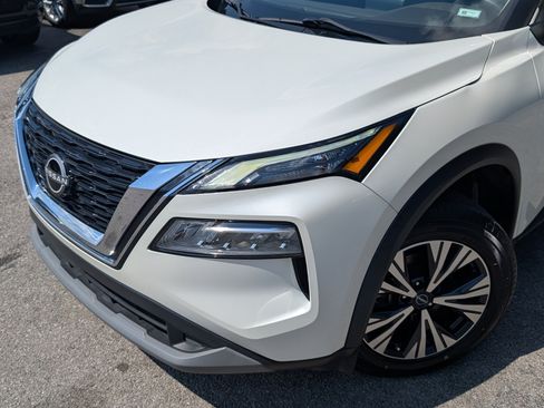 Used 2023 Nissan Rogue SV FWD image 13
