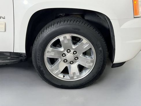 Used 2012 GMC Yukon SLT AWD/4WD image 40