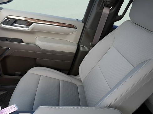 New 2026 Chevrolet Silverado 1500 LT w/ Safety Package image 28