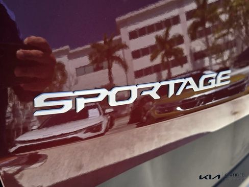Certified 2024 Kia Sportage X-Line w/ X-Line Premium Package AWD/4WD image 17