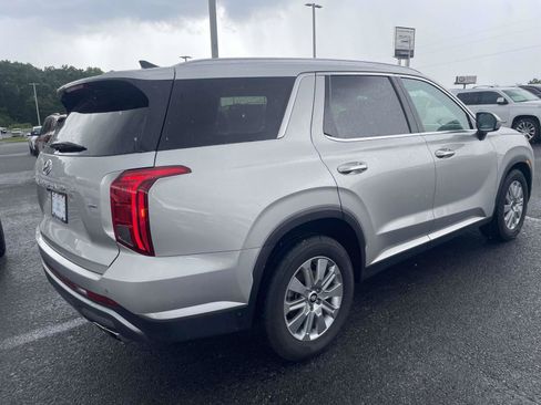 Used 2025 Hyundai Palisade SEL AWD/4WD image 16