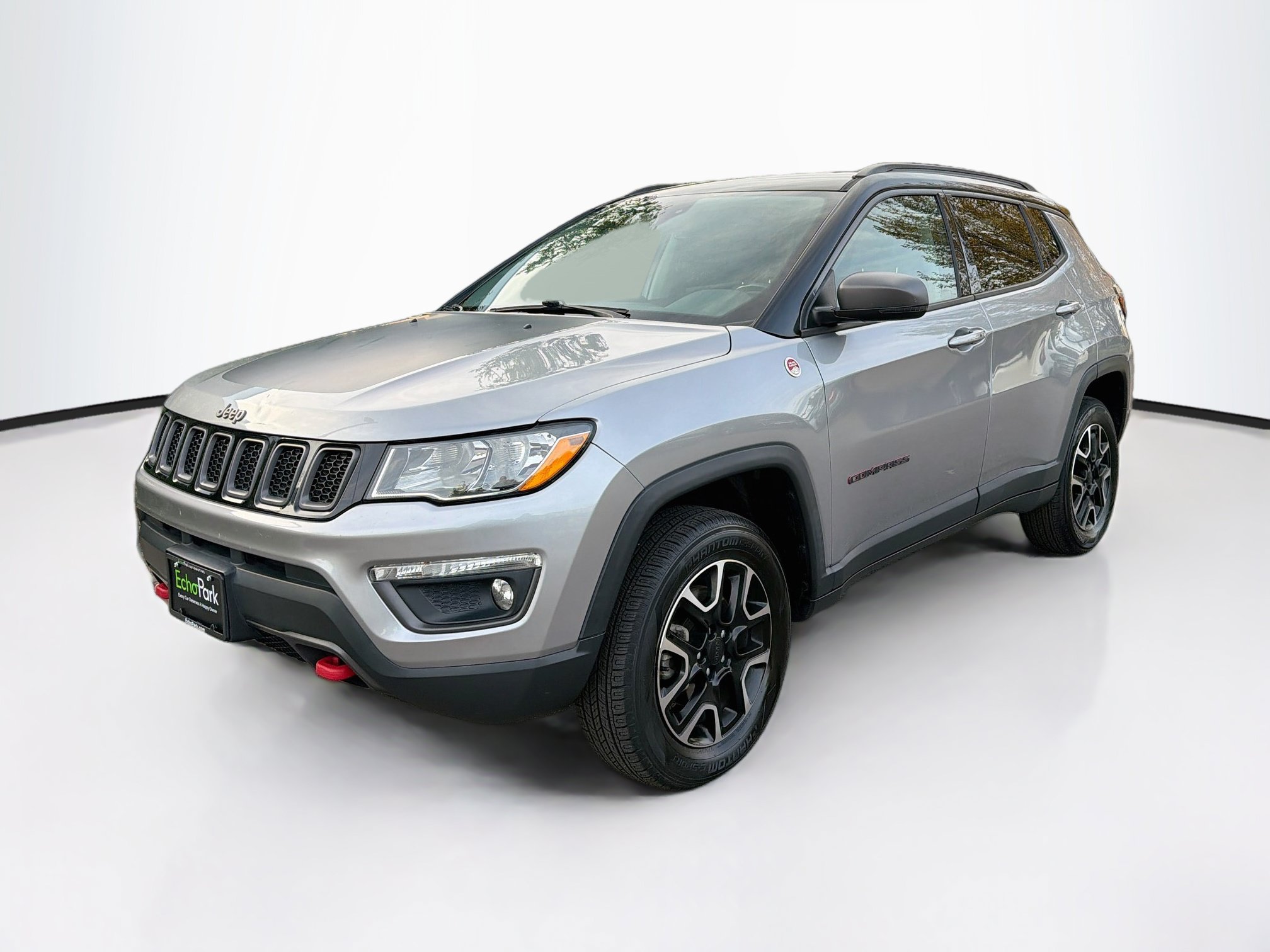Used 2021 Jeep Compass Trailhawk w/ Convenience Group AWD/4WD image 3