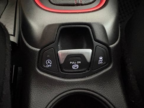 Used 2020 Jeep Compass Trailhawk AWD/4WD image 24