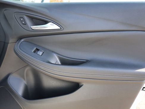 Used 2022 Buick Encore GX Select image 35