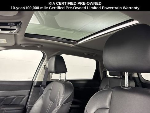 Certified 2023 Kia Sorento SX AWD/4WD image 17