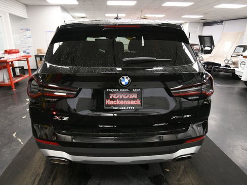 Used 2024 BMW X3 xDrive30i w/ Premium Package w/ZPA image 7