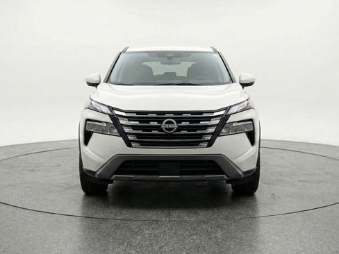 Used 2025 Nissan Rogue SV AWD/4WD image 1