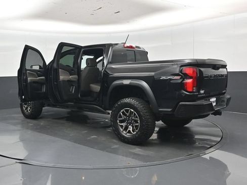 Used 2024 Chevrolet Colorado ZR2 AWD/4WD image 53