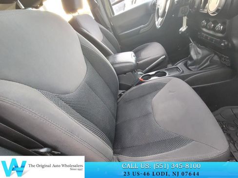 Used 2017 Jeep Wrangler Sport image 13