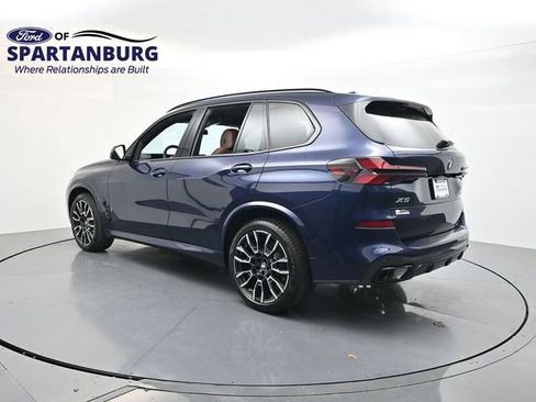 Used 2025 BMW X5 xDrive40i w/ M Sport Package AWD/4WD image 5