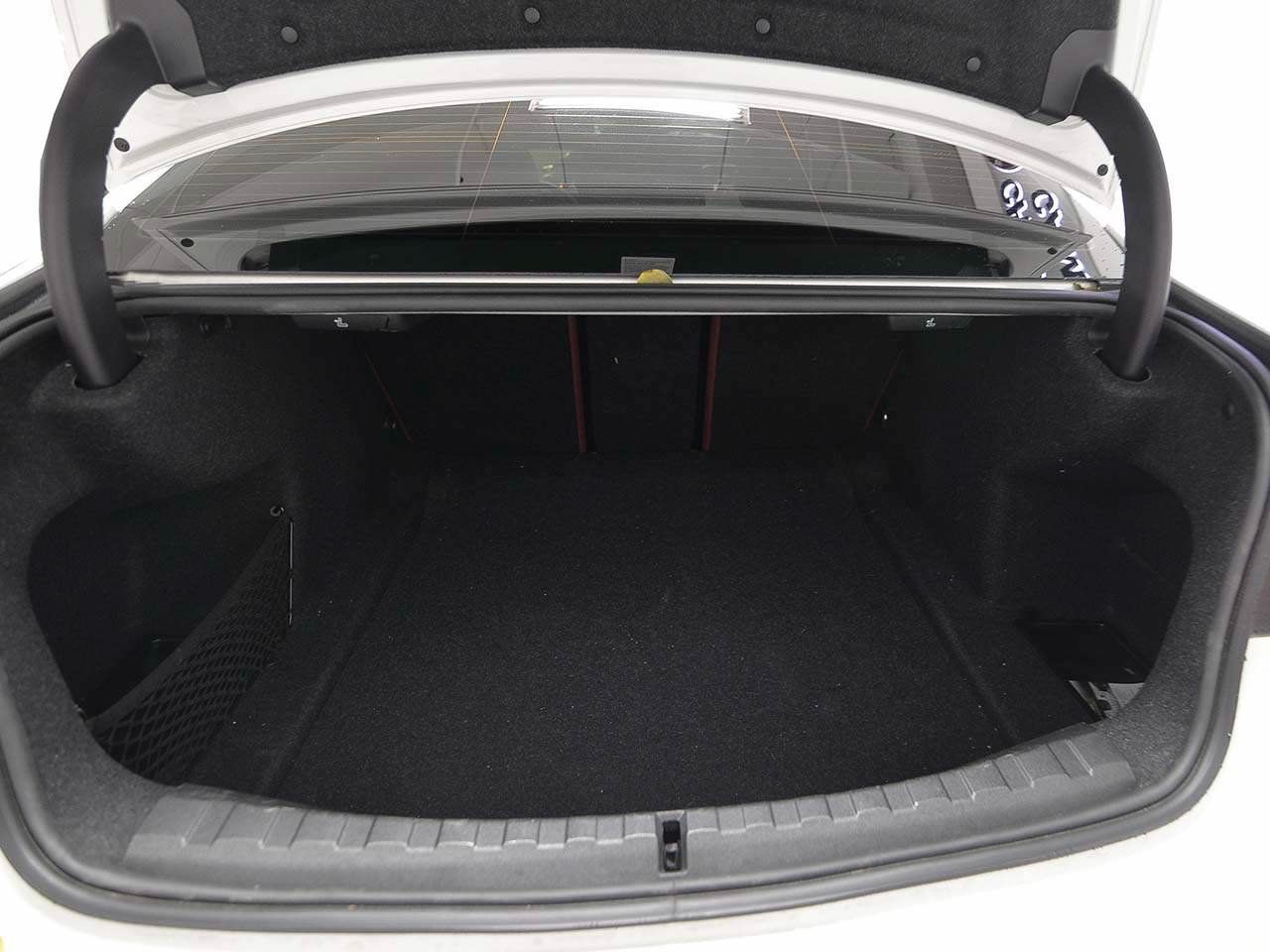 Used 2023 BMW 330i Sedan w/ Premium Package RWD image 12