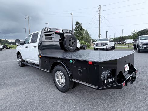 New 2026 RAM 3500 Tradesman w/ Chrome Appearance Group A AWD/4WD image 7