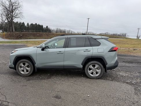 Used 2023 Toyota RAV4 XLE image 9