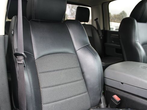 Used 2018 RAM 2500 Big Horn image 26