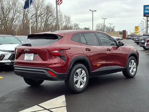 Used 2024 Chevrolet Trax LS w/ Driver Confidence Package image 2