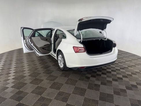 Used 2022 Chevrolet Malibu LT FWD image 14
