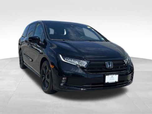 Certified 2024 Honda Odyssey Sport image 1