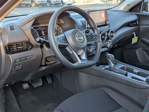 New 2025 Nissan Sentra SV image 10