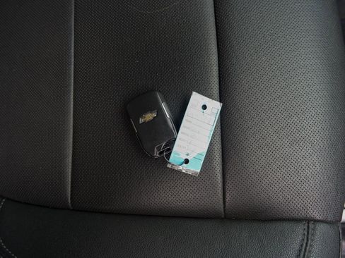 Used 2022 Chevrolet Silverado 2500 LTZ w/ LTZ Plus Package image 38