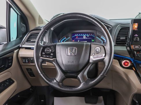 Used 2023 Honda Odyssey Elite image 12