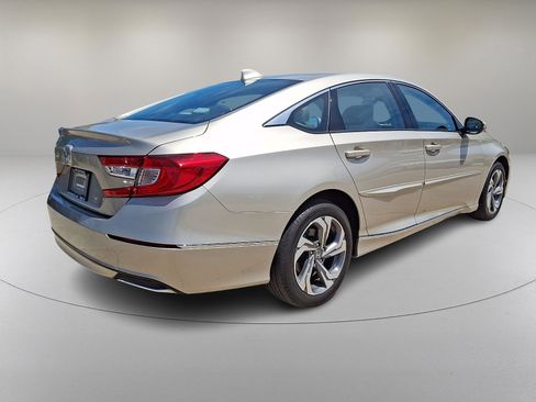 Used 2019 Honda Accord EX image 11