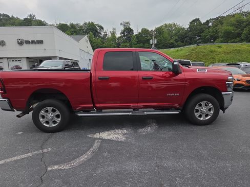 Used 2026 RAM 2500 Big Horn AWD/4WD image 2