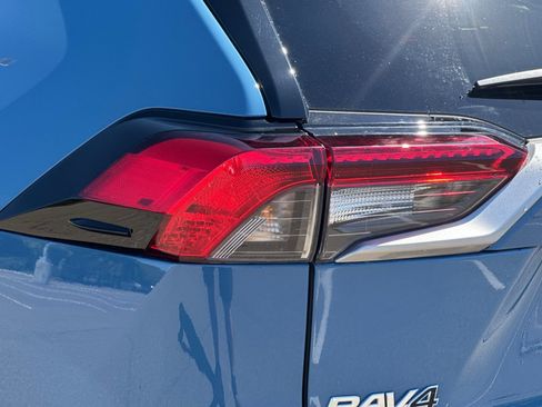 Certified 2022 Toyota RAV4 XSE AWD/4WD image 51