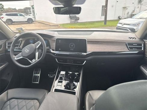 New 2026 Volkswagen Atlas SEL Premium R-Line AWD/4WD image 15