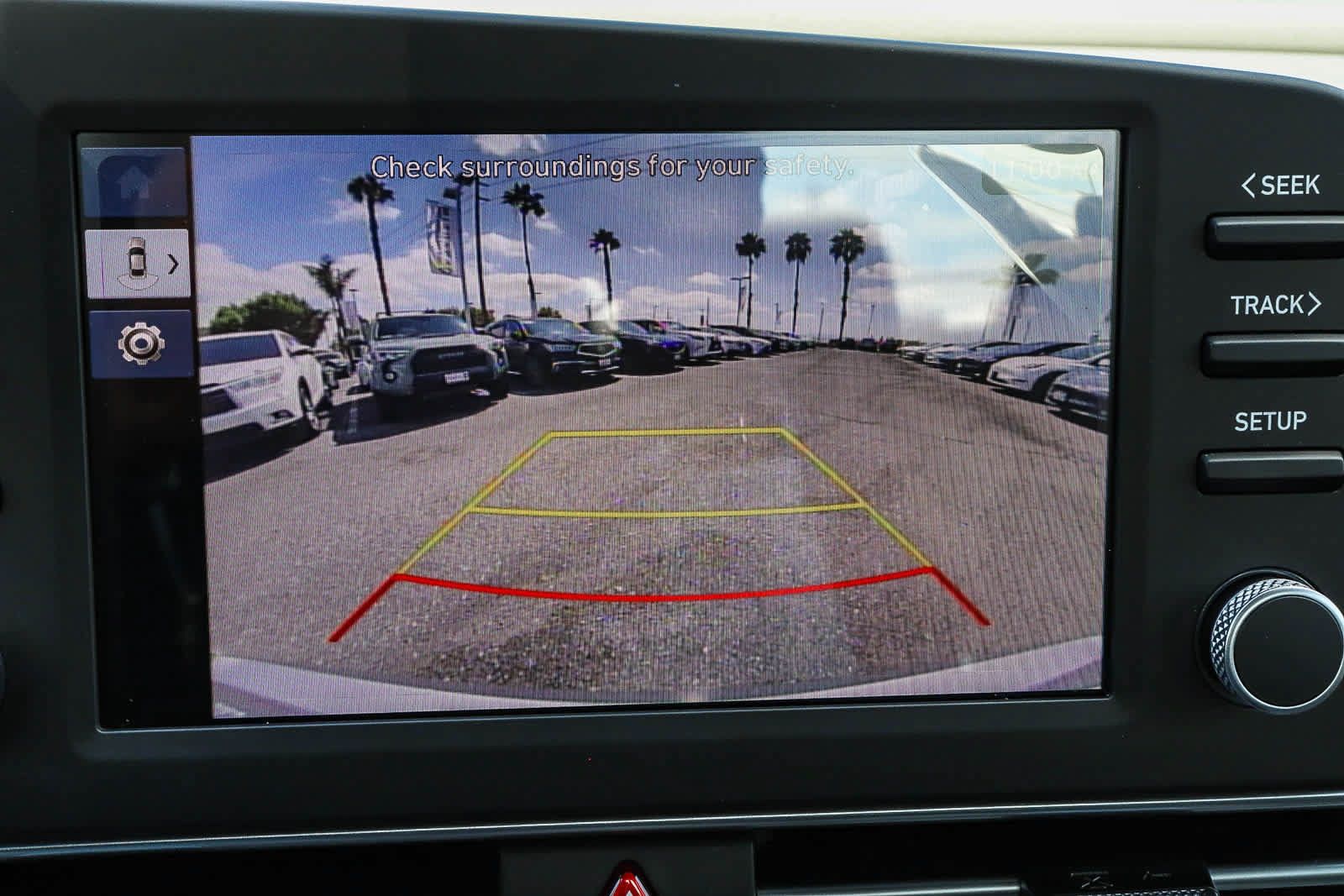 Used 2025 Hyundai Elantra SE w/ Cargo Package FWD image 33