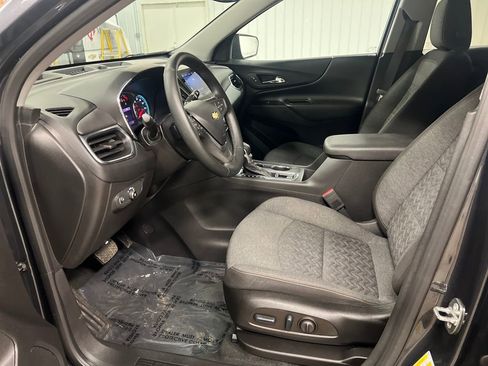 Certified 2023 Chevrolet Equinox LT AWD/4WD image 13