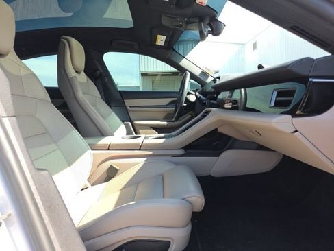 Used 2025 Porsche Taycan RWD image 16