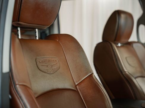 Used 2014 RAM 2500 Longhorn image 46